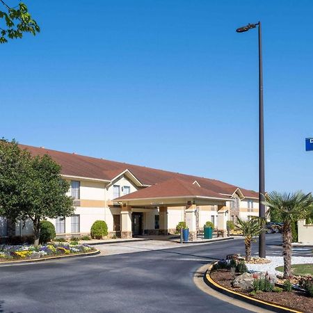 Days Inn & Suites By Wyndham קומרס מראה חיצוני תמונה
